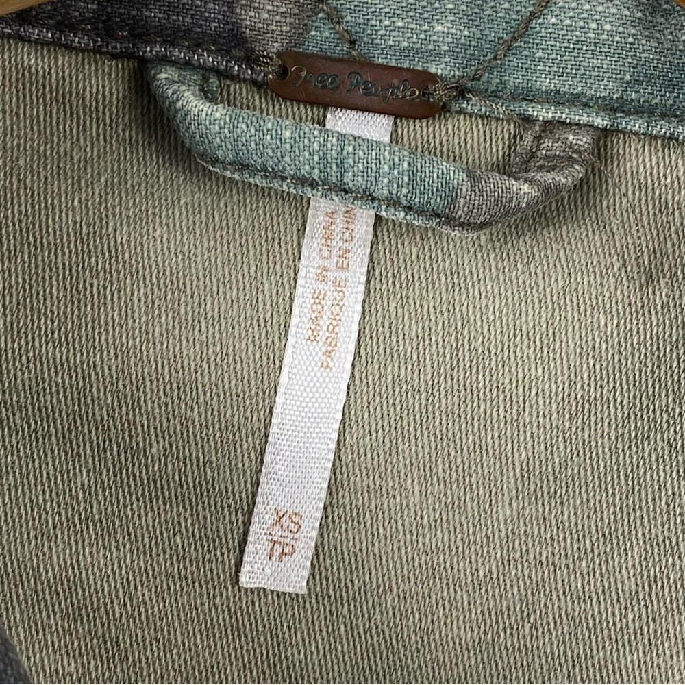 Free People Women’s Camouflage Military Style Utility Jacket Size XS - Picture 16 of 16